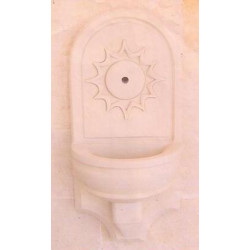 Fontana A Colonna In Pietra Leccese